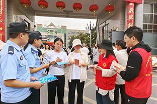 可圈可点！文班亚马半场12中5拿下12分5板4帽&隔扣浓眉